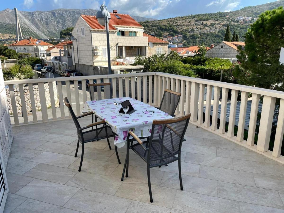 Aida Apartments And Rooms For Couples And Families Free Parking Dubrovnik Bagian luar foto