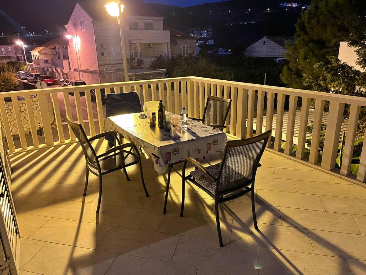 Aida Apartments And Rooms For Couples And Families Free Parking Dubrovnik Bagian luar foto