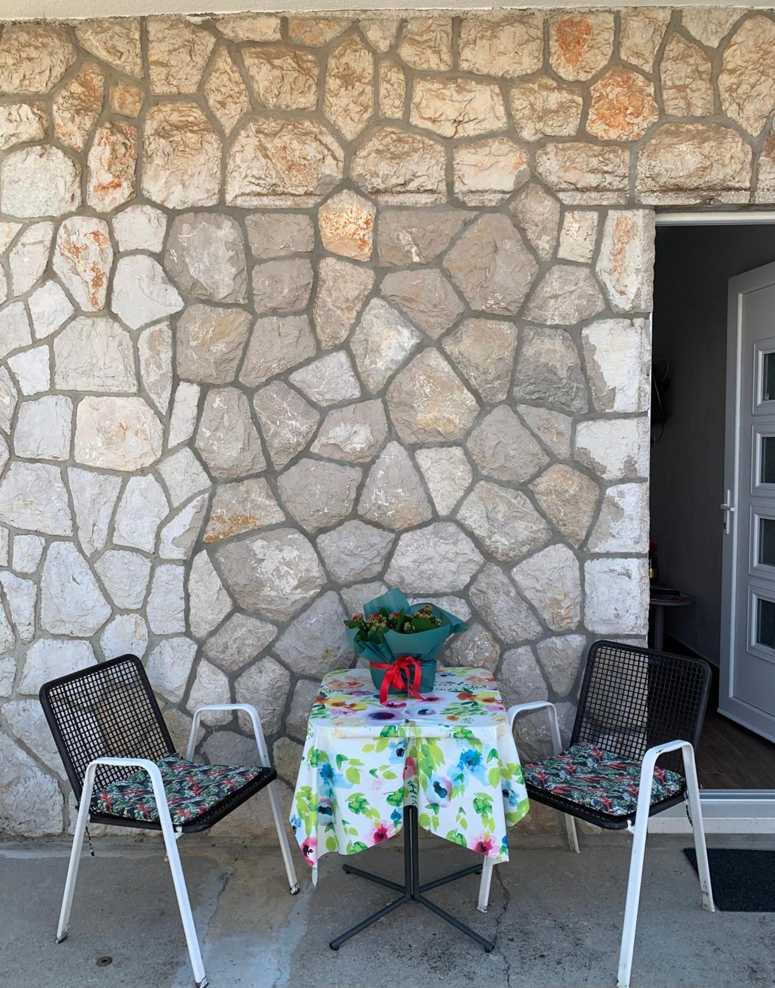 Aida Apartments And Rooms For Couples And Families Free Parking Dubrovnik Bagian luar foto