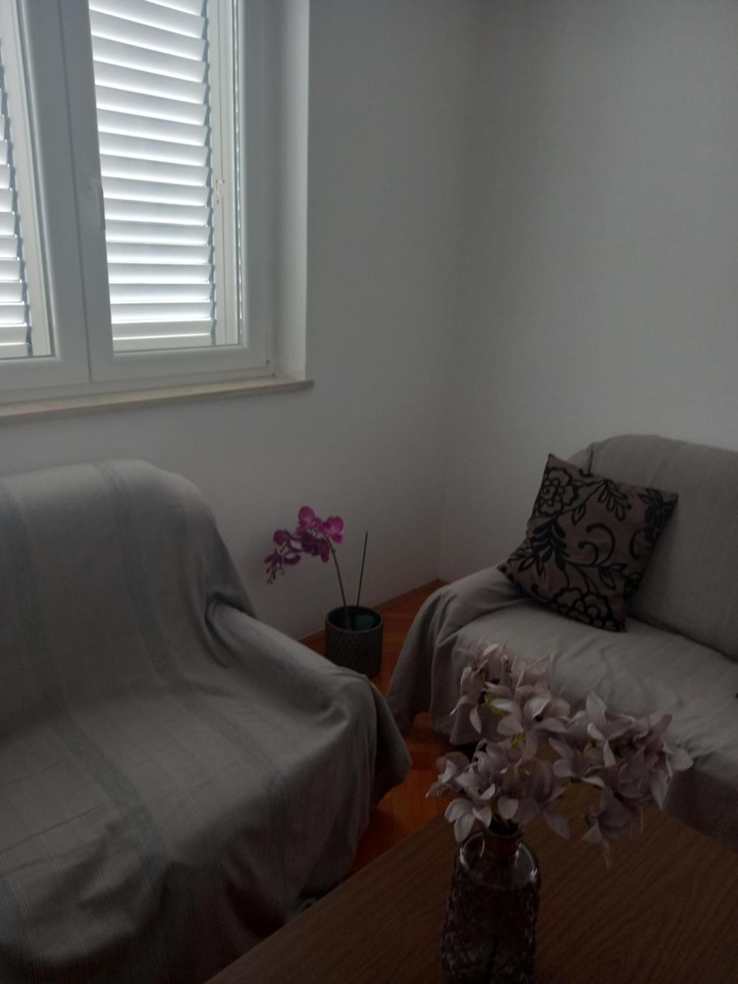 Aida Apartments And Rooms For Couples And Families Free Parking Dubrovnik Bagian luar foto